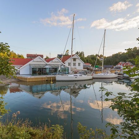 Kulleseidkanalen Gjestehamn Bomlo Exterior foto